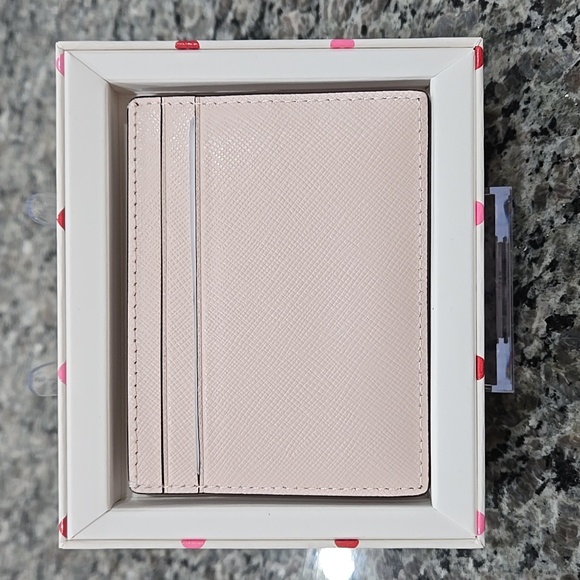 Kate Spade Madison Heart Studs Small Slim Card Case Powdered Sugar NIB - Picture 4 of 10